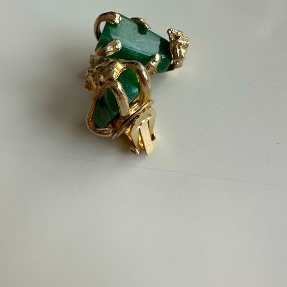 Vintage gold wrapped jade stone clip on earrings - Picture 4 of 5
